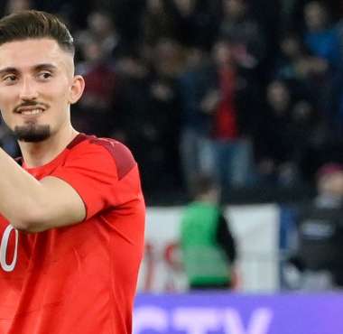 Der Nati-Spieler kehrt leihweise in die Schweiz zurück: Mit Zeqiri hat der FCB nun elf Stürmer