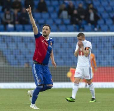 Zdravko Kuzmanovic über die Leistungen von Rotblau