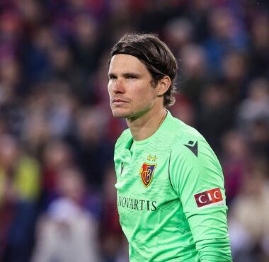 INTERVIEW – Marwin Hitz, ist Yann Sommer oder Gregor Kobel der bessere Goalie?