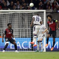 Der FC Basel setzt aus dem Nichts ein spätes Ausrufezeichen, gewinnt in Nizza 2:1 und ist im Europacup-Halbfinal